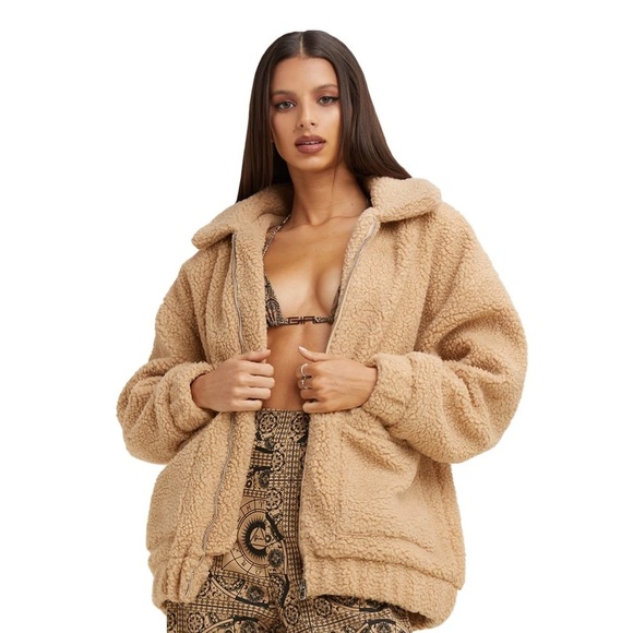 I AM GIA Pixie Coat in Beige ✨🧸 - Picture 1 of 3